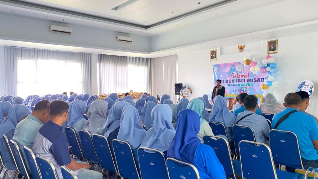 Pengajian dalam rangka peringatan HUT RSU Jati Husada Karanganyar Ke 21 pada hari Minggu 4 Januari 2026 dengan Ustad Hari Surasman, S.Pd.I, M.Pd.i, S.H